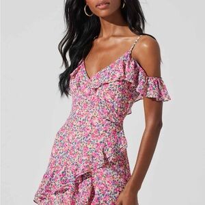 Astr the Label Pemberley Floral Ruffle Cold Shoulder Hi-Lo Maxi Dress